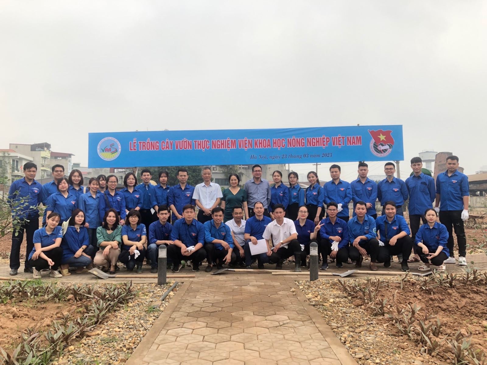 Lễ trồng cây vườn thực nghiệm Viện Khoa học Nông nghiệp Việt Nam